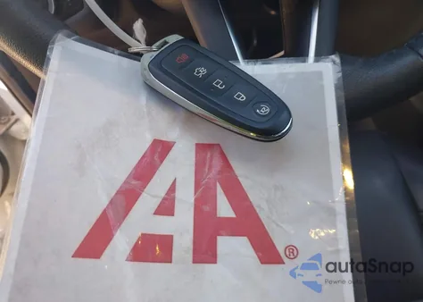 2017 Ford Escape Titanium z USA, uszkodzony, nr VIN 1FMCU9JD7HUA31317